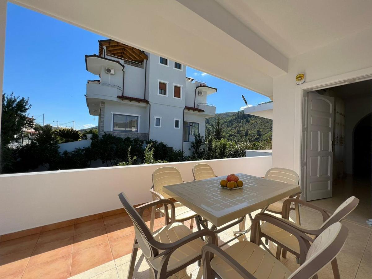 בראט Apartaments Mimani 2 מראה חיצוני תמונה