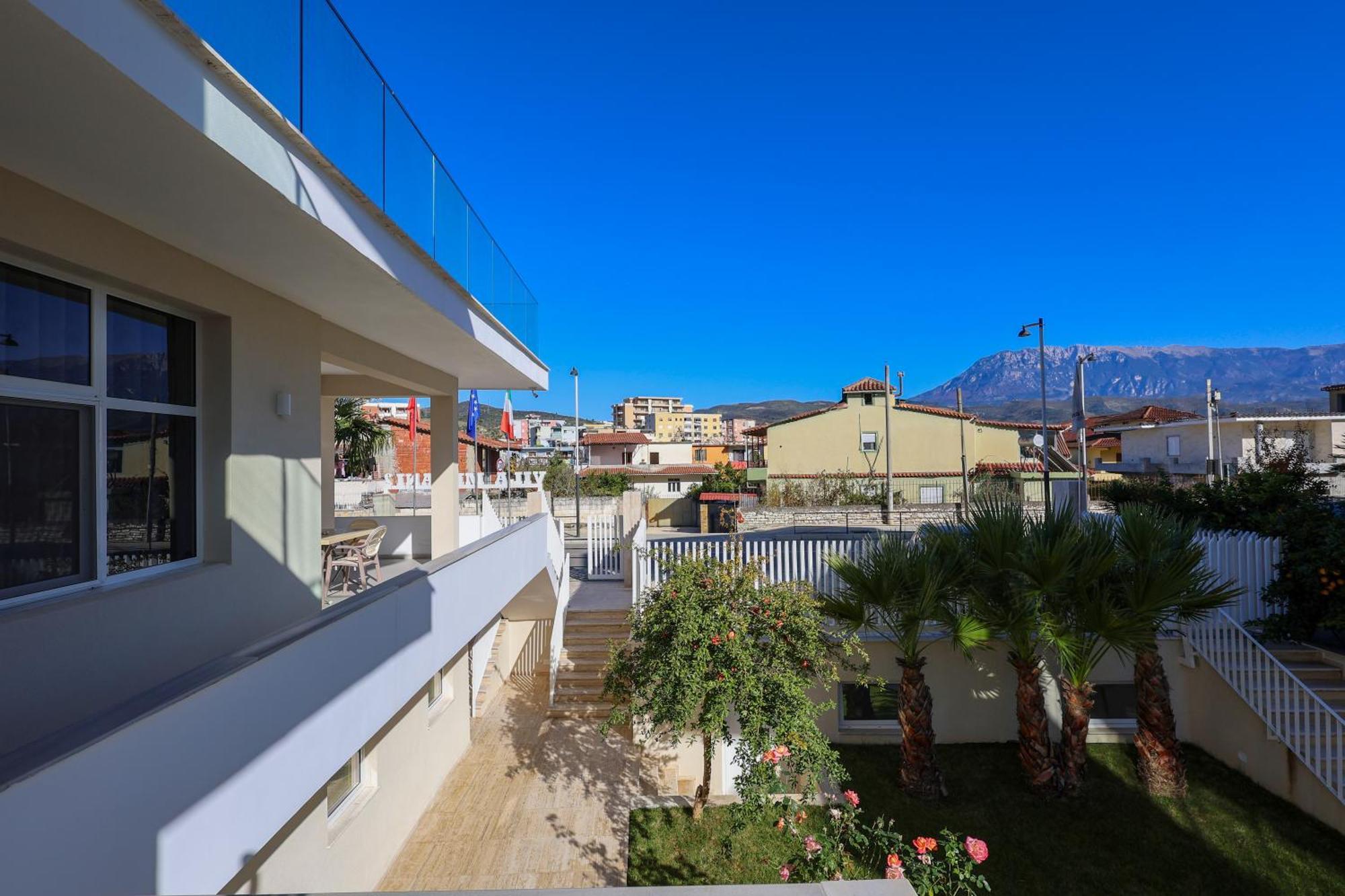 בראט Apartaments Mimani 2 מראה חיצוני תמונה